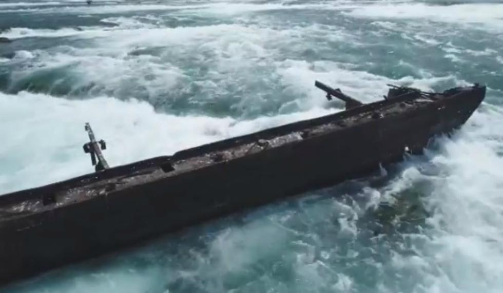 El buque, conocido como Iron Scow, ha vuelto a aparecer en las Cataratas del Niágara dejando asombrados a los trabajadores del parque nacional.(Foto: Captura)