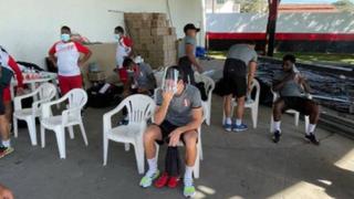 Selección peruana: Renato Tapia protestó por la insólita condición en la que se cambió el plantel [FOTO]