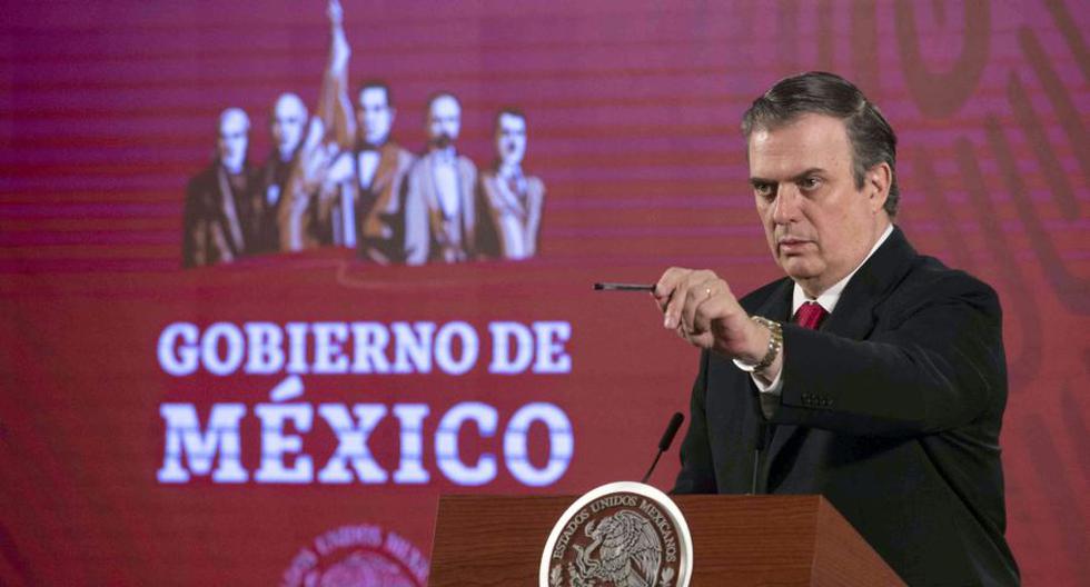 El ministro de Relaciones Exteriores de México, Marcelo Ebrard, ofrece una conferencia de prensa en el Palacio Nacional en la Ciudad de México, el 20 de marzo de 2020. (Foto: AFP).