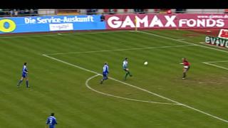 Werder Bremen festeja 20 años del mejor gol de Claudio Pizarro