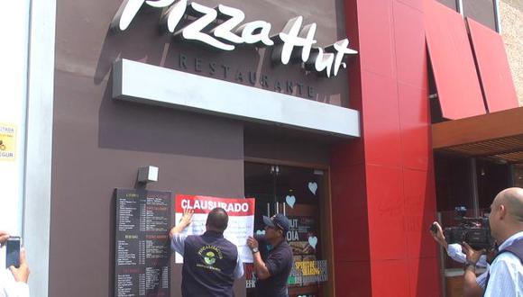 Se encontraron cuatro cucarachas en local de Pizza Hut ubicado en la Av. Javier Prado. (Municipalidad de La Molina)