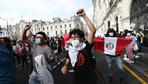 Continúa la protesta en el Centro de Lima. Disturbios, detenidos y agresión a la prensa en la marcha por la vacancia Martín Vizcarra. (Fotos : Jesús Saucedo / @photo.gec)