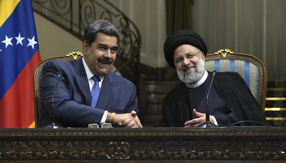 Ebrahim Raisi, y Nicolás Maduro han firmado un tratado. (AP Photo/Vahid Salemi)
