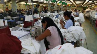 Casi el 50% de profesionales se encuentran en el subempleo, según ComexPerú