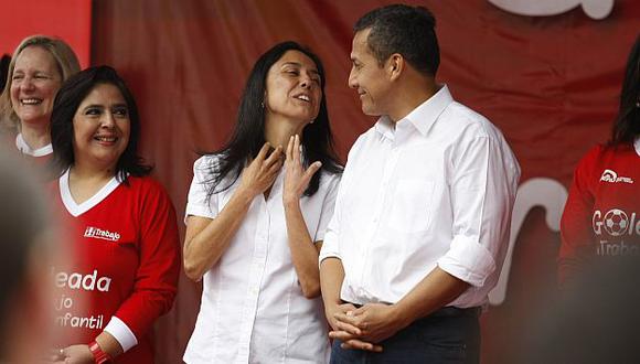 Humala defiende a su esposa Nadine Heredia sobre los aportes que realizaron mineros ilegales a su campaña política. (USI)