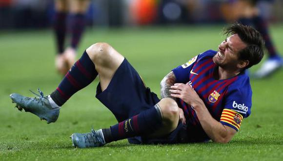 El atacante argentino fue sustituido por Ousmane Dembélé en el minuto 26 del encuentro de Barcelona ante Sevilla. (Foto: AP)