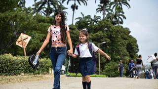 Escolares venezolanos cruzan la frontera para ir a clases en Colombia [FOTOS]