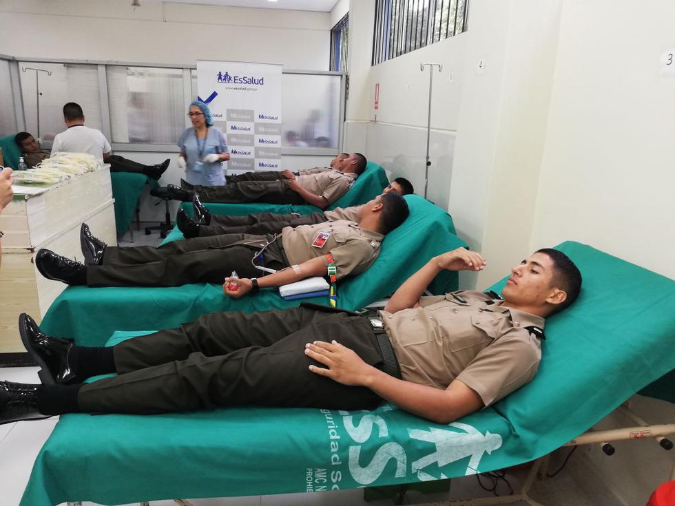 ¡Admirable! Miembros del Ejército donan sangre para Eyvi Ágreda. (Ministerio de Defensa)