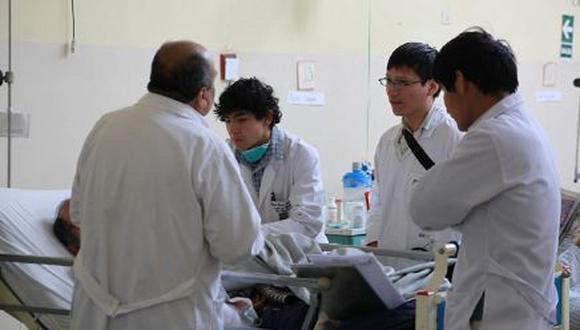Evaluación de la Comisión Ministerial sobre la Educación Médica en el Perú intenta frenar las malas prácticas médicas en el país. (Prensa MINSA)