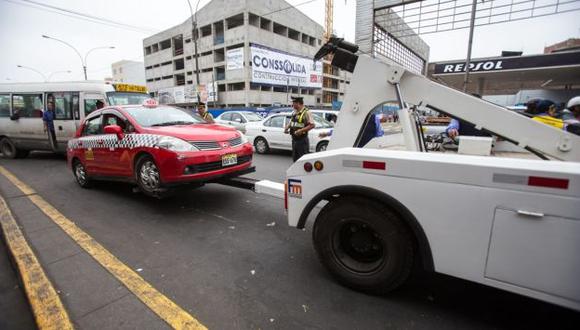 2,500 vehículos informales se enviaron a depósito municipal en lo que va del 2015. (Andina)