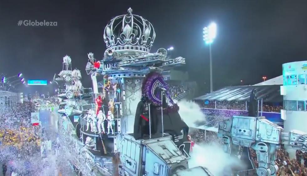 El carro alegórico alusivo al universo deStar Wars se robó la atención durante el Carnaval de Sao Paulo. (Facebook / Rede Globo)