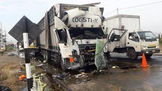 Áncash: violento choque entre camión y cisterna deja dos herido en Casma | VIDEO