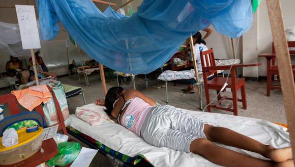 Incontrolable. Pacientes siguen abarrotando los hospitales. (Fidel Carrillo)