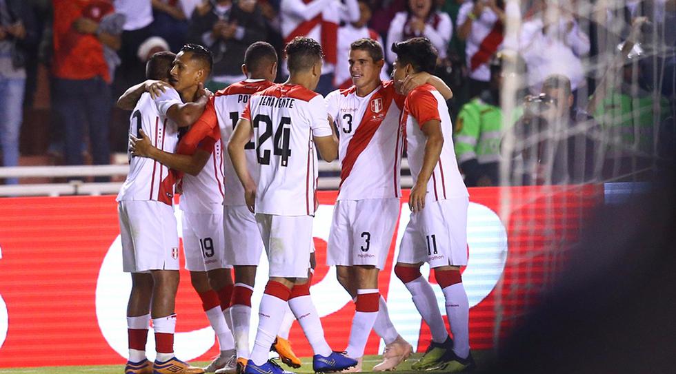 Así celebró la selección peruana el tanto de Edison Flores. (Foto: Jesús Saucedo - Grupo El Comercio)