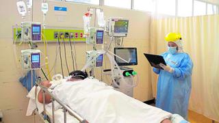 No bajemos la guardia: Casi la mitad de las camas UCI-COVID-19 están ocupadas en los hospitales de EsSalud