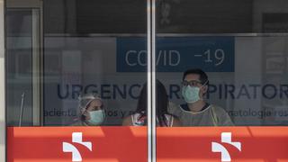 Asistencia a centros de salud en Chile cae 25 % por temor a contraer el coronavirus