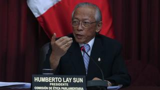 Humberto Lay formalizó su renuncia a la Comisión de Ética del Congreso
