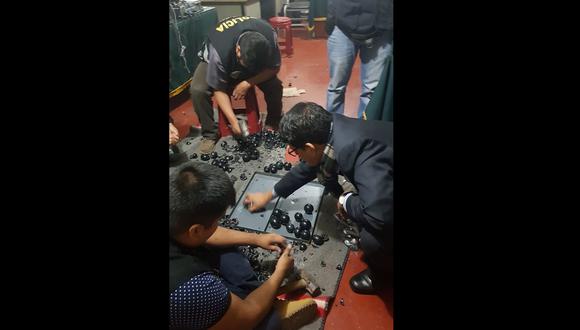 Agentes de Aduanas hallaron la droga y alertaron a la Policía Antidrogas.