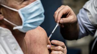 OMS asegura que la segunda dosis de vacuna de Pfizer puede aplazarse en circunstancias excepcionales 
