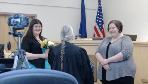 Alaska celebró primer matrimonio gay . (Cortesía: Alaska Dispatch News/Floyd Davidson)