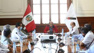 Héctor Valer sigue despachando como premier en la oficina de la PCM