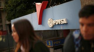 Inversores dicen que bancos dejaron negociar bonos de PDVSA tras sanciones de EE.UU.