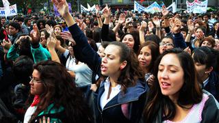 FOTOS: Miles de estudiantes vuelven a tomar calles de Chile