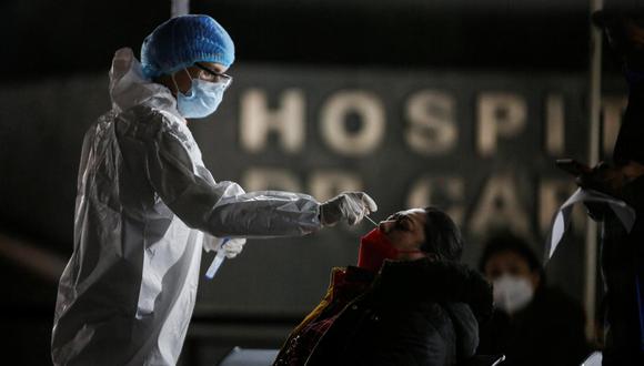 La Organización Mundial de la Salud (OMS) considera prematuro hablar del fin de la pandemia del COVID-19 (Foto: Gustavo Graf / Reuters).