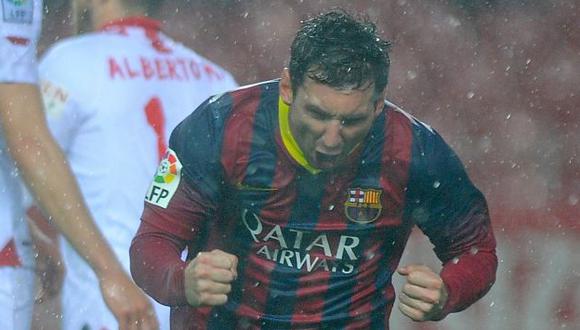 Lionel Messi le dio el triunfo al Barcelona sobre el Sevilla. (AFP)