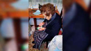 La historia de la mujer de 96 años que cose batas y mascarillas para luchar contra el coronavirus en España [VIDEO]