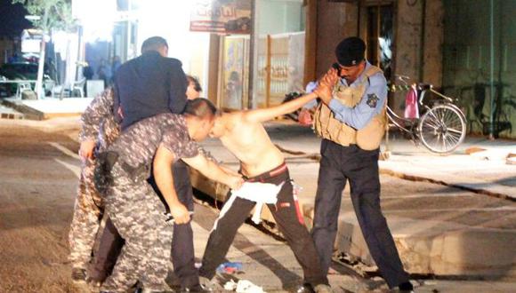Un adolescente que portaba bombas en un cinturón fue detenido momentos antes de que explotara. (Reuters)