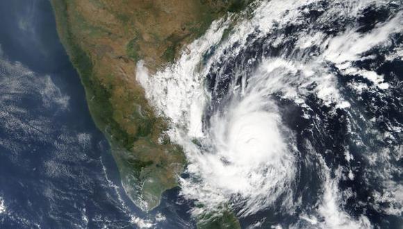 La costa india suele sufrir el paso de ciclones, el último de ellos hace un mes, cuando ocho personas murieron y se produjeron graves daños materiales. (Foto: EFE)