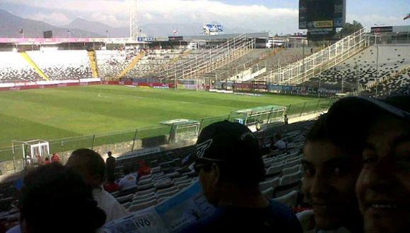 Los hinchas van llegando al Estadio Monumental de Santiago de Chile. Fuente: @crismarceleon
