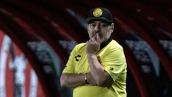 Diego Maradona dirigirá su primer partido de la Liguilla de Ascenso MX con Dorados ante Mineros. (Foto: AFP)