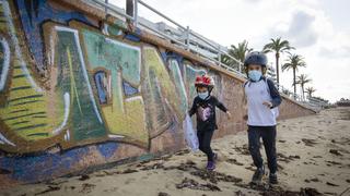 Se registran 829  niños contagiados de COVID-19 en España tras salidas reguladas a las calles