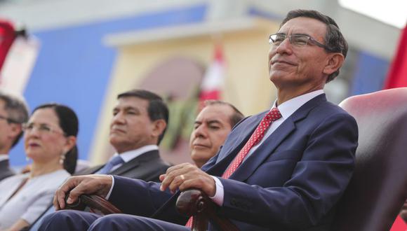 El mandatario Martín Vizcarra participó en la juramentación del nuevo presidente de la ANGR, Servando García Correa. (Foto: Presidencia)