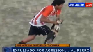 VIDEO: Futbolista argentino es expulsado por maltratar a un perro