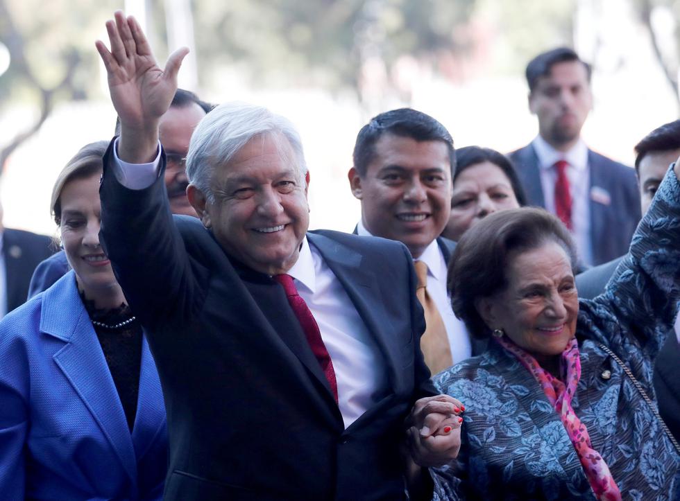 Andrés Manuel López Obrador arriba al Congreso para su investidura como presidente de México. (Reuters)