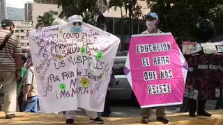 Maestros venezolanos  protestan contra el reinicio de clases sin medidas de salud