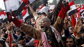 Egipto: multitud desafía al Ejército