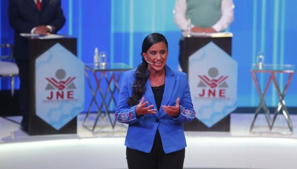 Verónika Mendoza aseguró que ha podido sustentar sus propuestas durante el Debate Presidencial del JNE. (Foto: Anthony Niño de Guzmán/GEC)