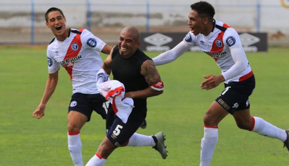 Egidio Arévalo Ríos anotó este domingo en Huacho su primera conquista con la camiseta de Deportivo Municipal en la Liga 1. (Foto: @ClubDeportivoMunicipal - Video: Gol Perú)