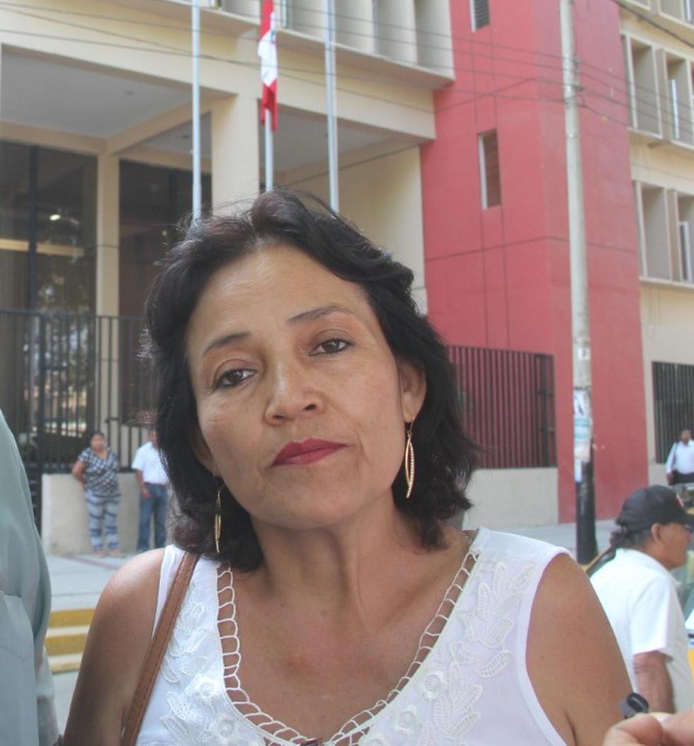Lucy Rojas, madre de policía Elvis Miranda, señala que teme por su vida. (Johnny Obregón)