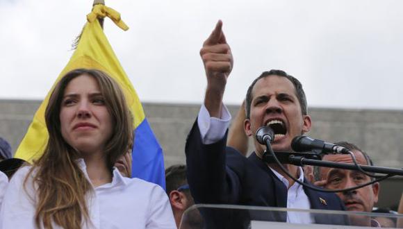 La embajada rusa en Venezuela criticó duramente a Juan Guaidó. (Foto: AP)