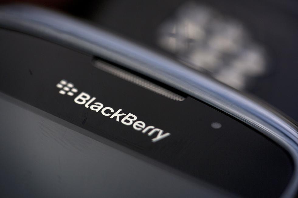 BlackBerry Ltd presentó el pasado martes una demanda por violación de patentes contra las plataformas de redes sociales Facebook y sus divisones WhatsApp e Instagram. (BlackBerry)