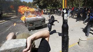 Chile: Los estudiantes vuelven a las calles de Santiago y causan disturbios