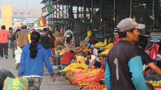 Hoy ingresaron más de 4 toneladas de alimentos a mercados mayoristas de Lima