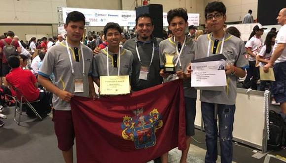 Universitario peruanos obtuvieron el primer lugar en el Mundial de Robótica 'Robocup 2017'. (Facebook: Victor Alfonzo Cornejo Arismendi)