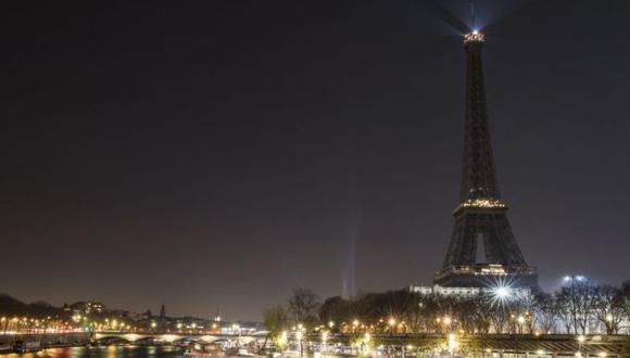 La Municipalidad de París tuvo que disponer esta medida para la Torre Eiffel. (EFE)