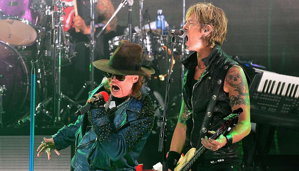 Luego de realizar una gira sudamericana juntos hace pocos días, AXL Rose y Duff McKagan siguen compartiendo escenario bajo el nombre de Guns N’ Roses. (AP)